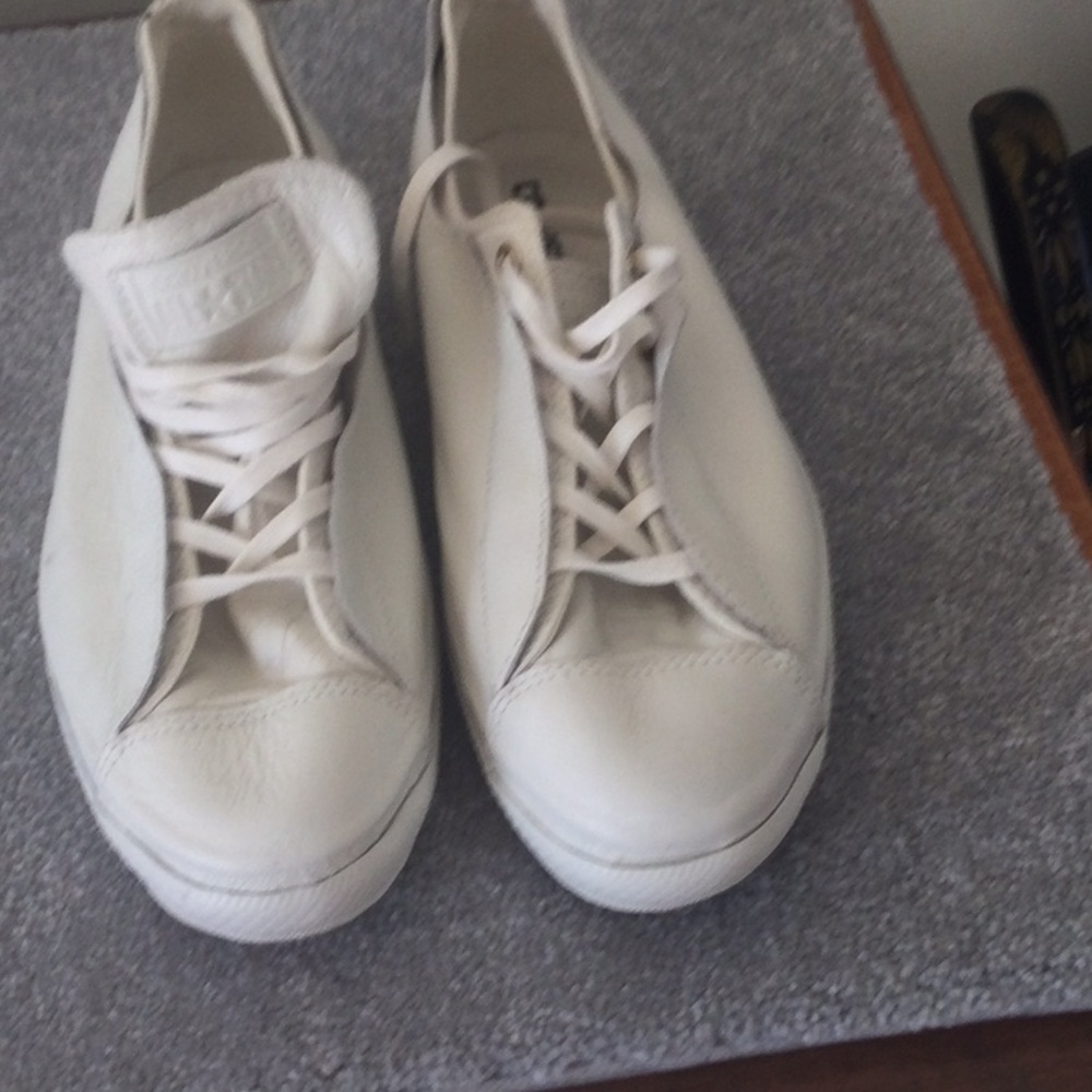 Converse ladies show 12